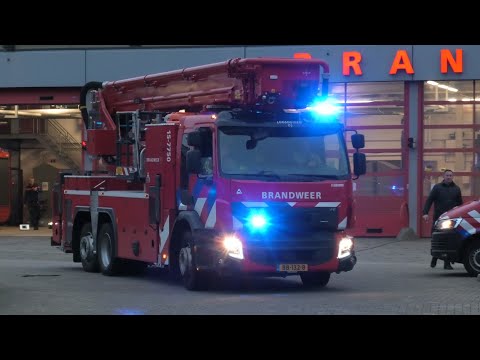 [Electroniche Luchthoorn] [HW Loosduinen] 15-7750 en ambulance met spoed in Den Haag