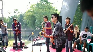 Download lagu tri suaka - harusnya aku || live banjareja mp3