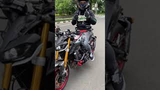 Download lagu BMW s1000rr vs Yamaha MT09 mp3 Download lagu BMW s1000rr vs Yamaha MT09 mp3