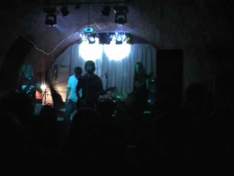 Zpět Na Svět - Ve tmě stojím