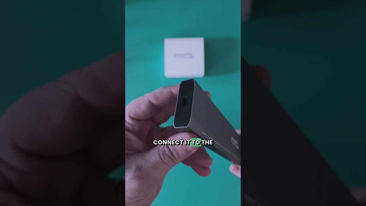 Unboxing the Plugable PS-10CC PriorityShare Intelligent USB-C charging hub.