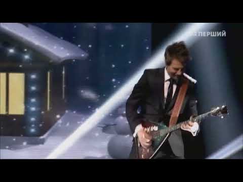 Balalaika and Accordion  Guys - Carol Of the Bells