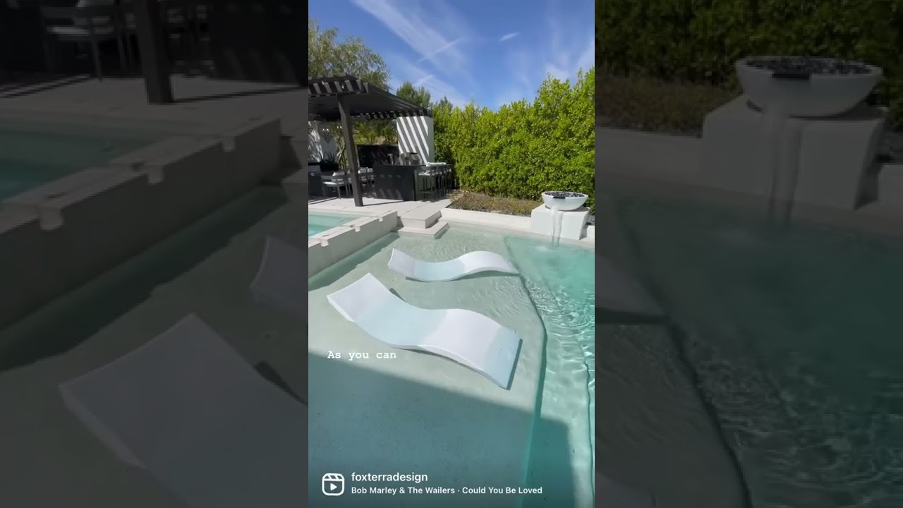 Having a hard time choosing your pool color? 🌴 Check out this option! #plaster #pool #pooldesign