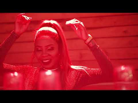 DJ Zandimaz Ft Nokwazi - Emathandweni (Official Music Video)