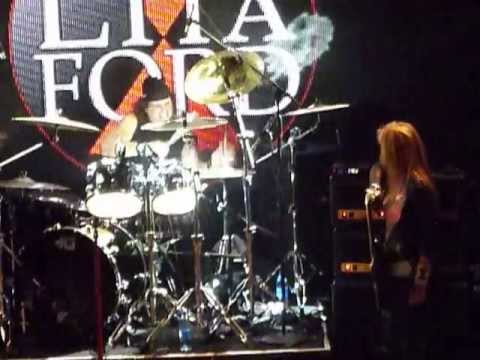 LITA FORD - Bobby Rock drum solo [Sticky Fingers, Gothenburg, 24.7.2013]