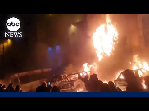 Protests in Iran intensify as demonstrators defy government threat to crack down