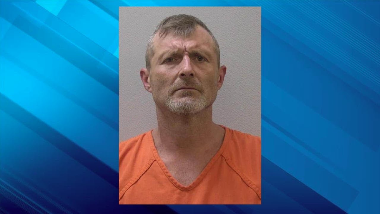 Lexington County deputies search for man wanted on multiple felony charges