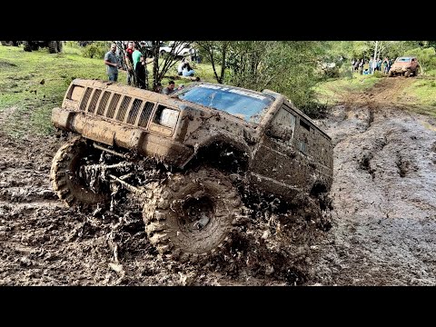 TRILHA DE JEEP EM TURVO 2023, Cherokee, Willys, Troller, F75, Band