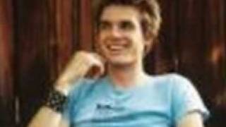 Tyler Hilton ~ New york can wait