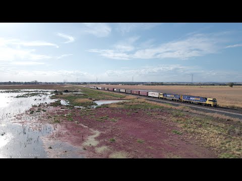Pacific National 4PM4 Shipping Containers & Steel Wagons (8/1/2023) - PoathTV Australian Trains