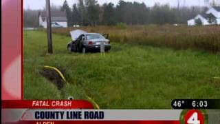 preview picture of video 'Car strikes utility pole in fatal crash'