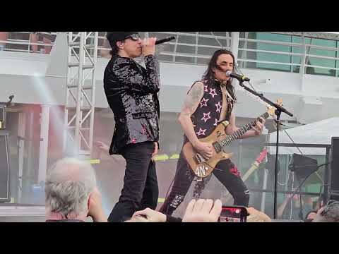 EXTREME Live "Decadent Dance"  Monsters of Rock Cruise Pool Stage 2023