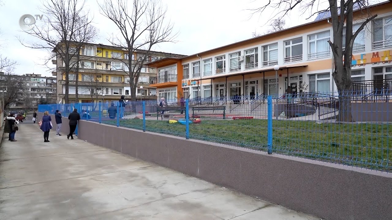 Опашки пред детските градини в Кърджали заради старта на приема