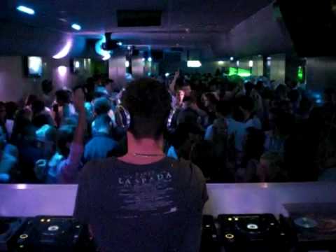 DJ  ANDY LEKA   &  MC D-JAY @ LIFE CLUB RIMINI SUMMER 2009