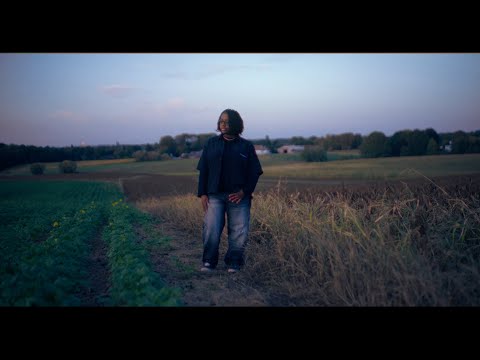 Krista Marguerite - Au clair de la lune FEAT. David Okit (Visualiser officiel)