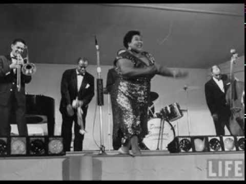 LOUIS AMSTRONG/VELMA MIDDLETON-"Swinging On Nothing" 1942