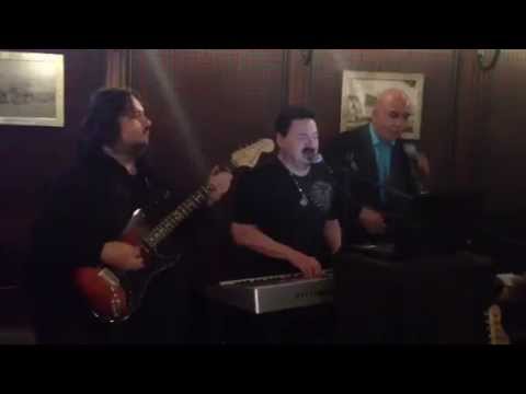 Así dejó a Bobby Kimball el rojo que se sacó en Viña