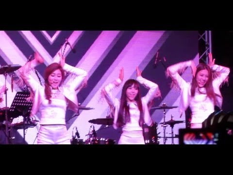 AOA - Elvis at (Music Matters Singapore) 130524 MML