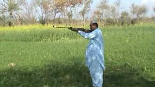 preview picture of video 'YOUNIS KHOSA / D G KHAN / HUNTING AT HIS FARM.'