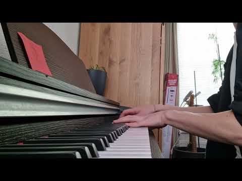 Mind-blowing ENVtuber plays C418's "Wet Hands" in LoFi style!