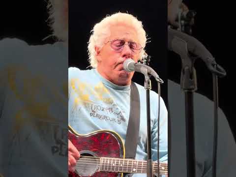 Giving It All Away (a song for Dave from Halifax) Sir Roger Daltrey live  Audley End ESSEX  1/08/25.