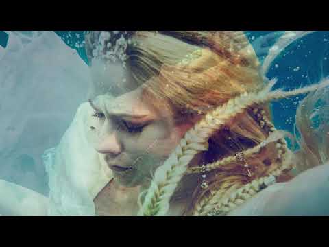 download lagu mp3 mp4 Avril Lavigne Head Above Water Instrumental, download lagu Avril Lavigne Head Above Water Instrumental gratis, unduh video klip Avril Lavigne Head Above Water Instrumental