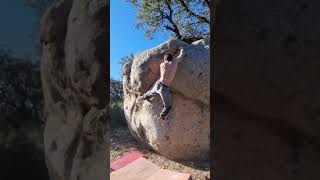 Photo of problem Jam session in La Jonquera boulder Area