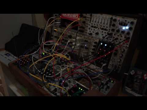 Modular Expedition 19   Synthing with the Radio