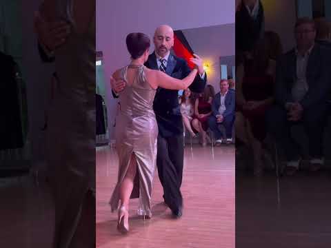  Adriana Salgado  and  Orlando Reyes  are  dancing  to  the  vals  "  Lejos de ti  "  in  2026