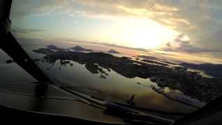 preview picture of video 'Wideroe Dash 8-300 cockpit view landing Florø, Norway'