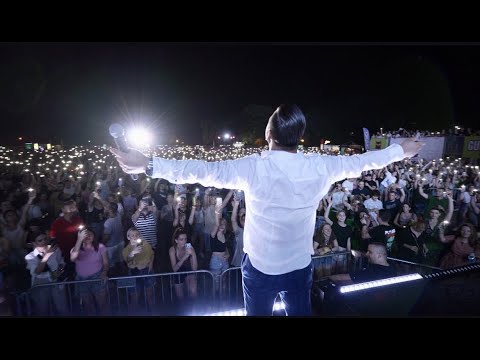 Deni Bonestaj-10 000 ljudi pjeva na Kalemegdanu   Volim te na kvadrat