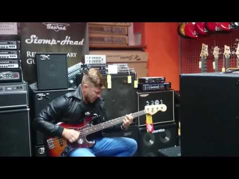 MuzykoManiek - Fender American Jazz Bass