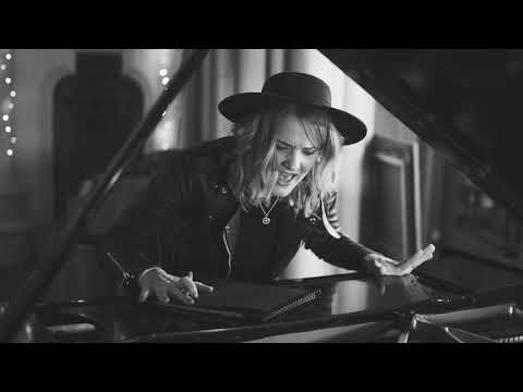 Elles Bailey -   What's The Matter With You