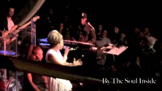 Chrisette Michele -  Summertime cover Live @ Le Bizz'Art [2014-12-08]