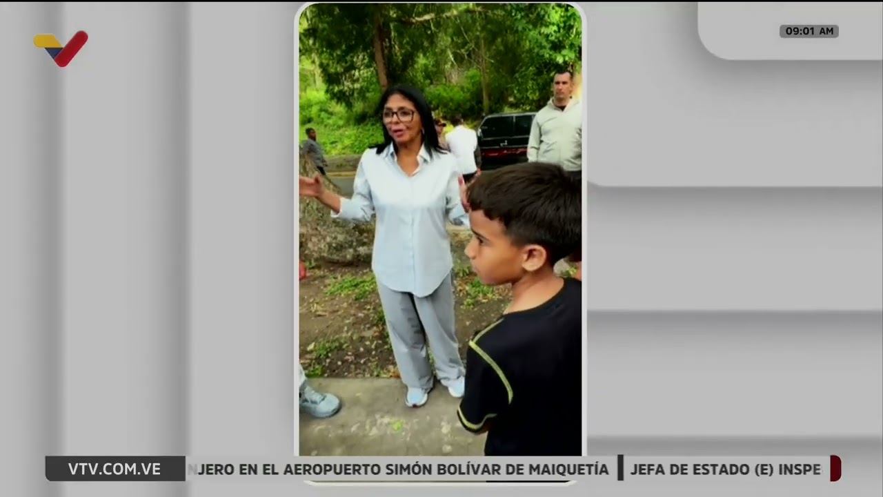 Jorge y Delcy Rodríguez en visita a refugio de damnificados en Ciudad Vacacional Los Caracas