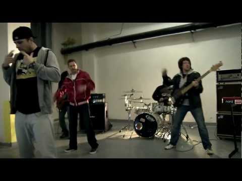 Marpo & Full Blooded Mutt - Šáhnu na tvůj svět (Official HD)