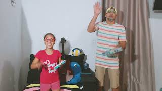 O PANDEIRO O TAMBOR A MARACA  TIO FÁBIO MUSICALIZAÇÃO DIVERTIDA