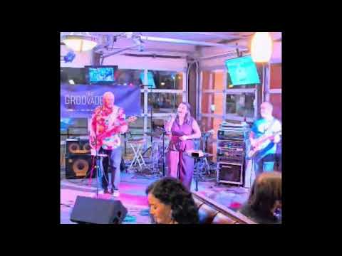 Groovadelix video.