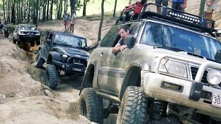 Nissan Patrol GU, Navara and Jeep Wrangler JK offroading on camp road