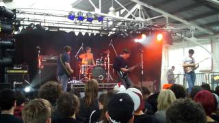 This Town Needs Guns - 26 is dancier than 4 @ Melbourne Soundwave 2011