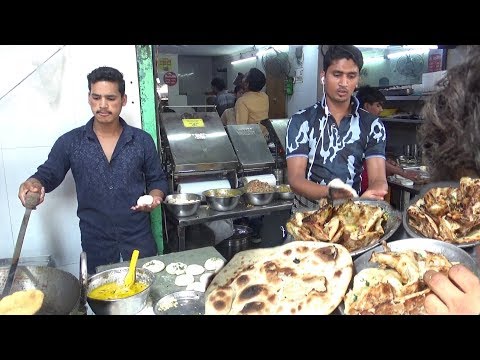 Delhi Paharganj Ka Special Amritsari Chur Chur Naan | Street Food India Video