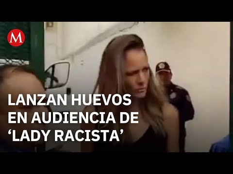 'Lady Racist' will have to publicly apologize to the police officer she assaulted in Mexico City.