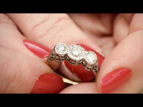 Advice on choosing a vintage engagement ring from Fetheray Jewellers in Brighton.