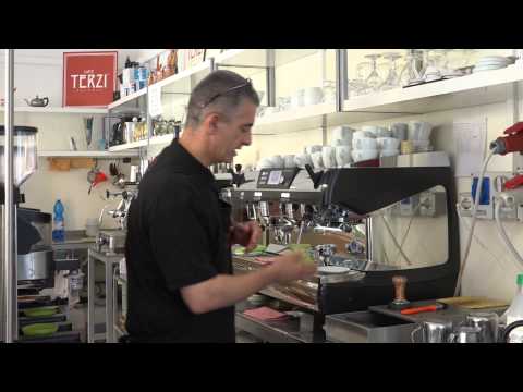 download lagu mp3 mp4 Caffe Latte Italy, download lagu Caffe Latte Italy gratis, unduh video klip Caffe Latte Italy