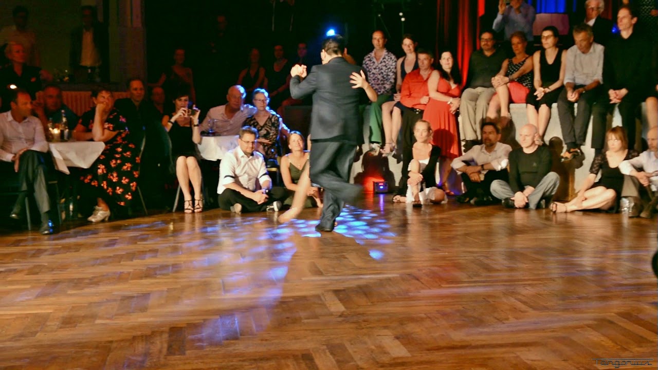 Video thumbnail for Tangofestival Karlsruhe 2018, Carlitos Espinoza & Noelia Hurtado, 2 of 4