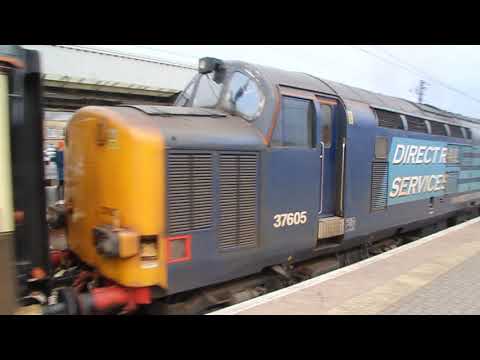 The Easter Chieftain departs Newcastle Station