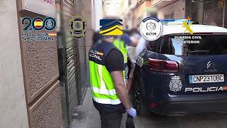 Schmuggel von Drogen und Migranten: Spanische Polizei zerschlägt größtes Kartell im Mittelmeerraum