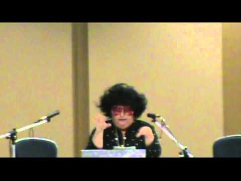 Linda Richman "Coffee Talk" does the 4 Passover Questions