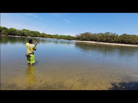 Pescaria no Rio Vermelho e lago do tigrinho, Britânia-GO