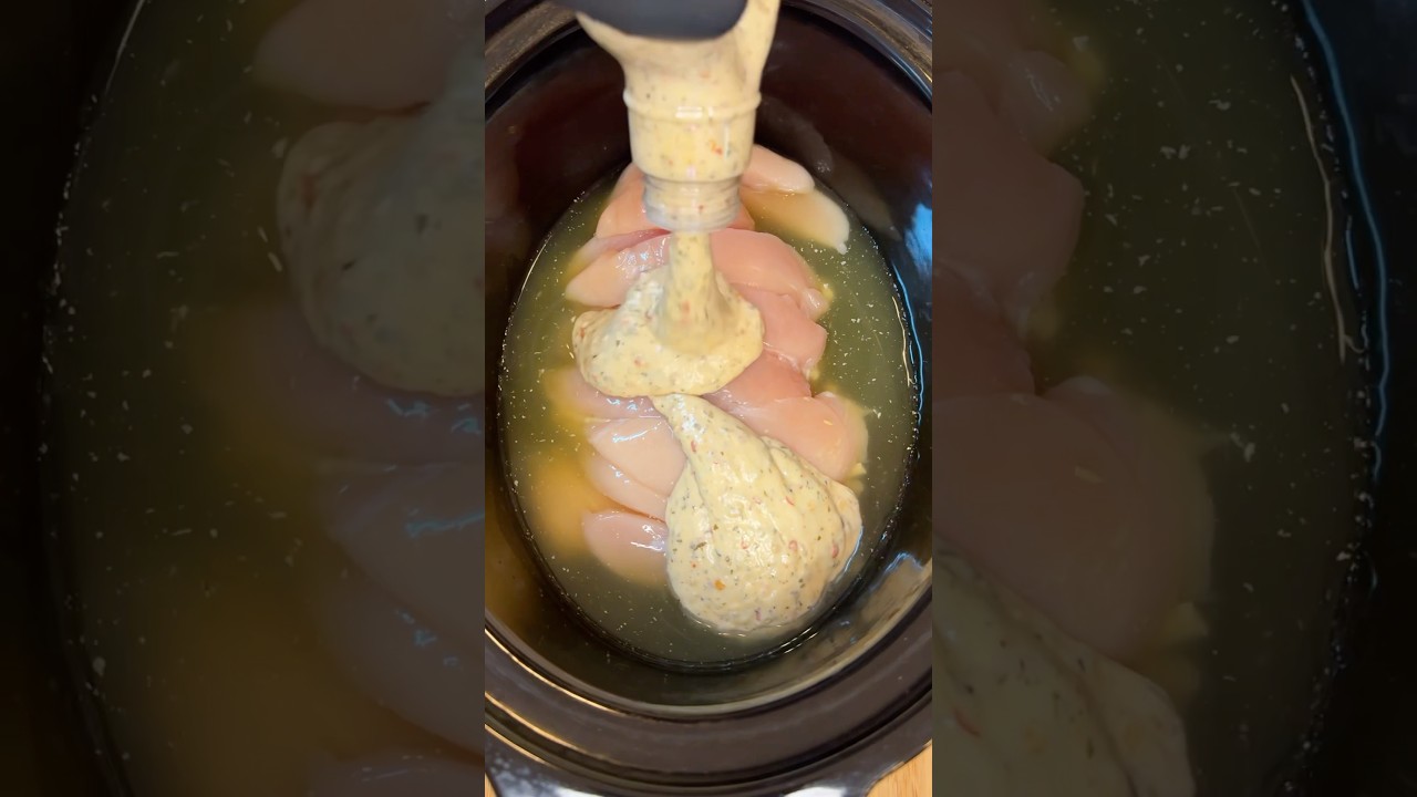 Crockpot Garlic Parmesan Chicken Pasta | Crockpot Recipes #recipe